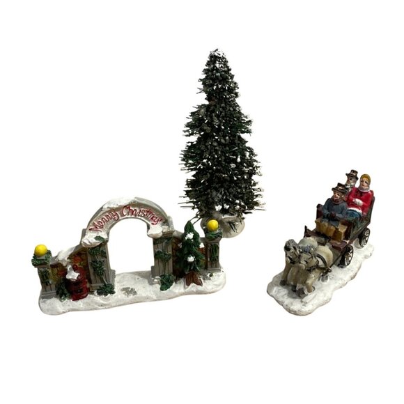 Vtg Cobblestone Corners Christmas Village Accessories Merry Arch Sleigh and Tree - Picture 1 of 10